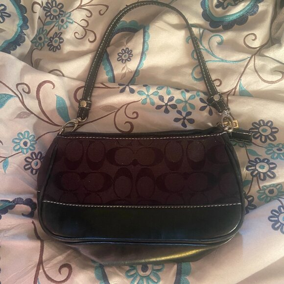 COACH HANDBAG - Picture 1 of 2